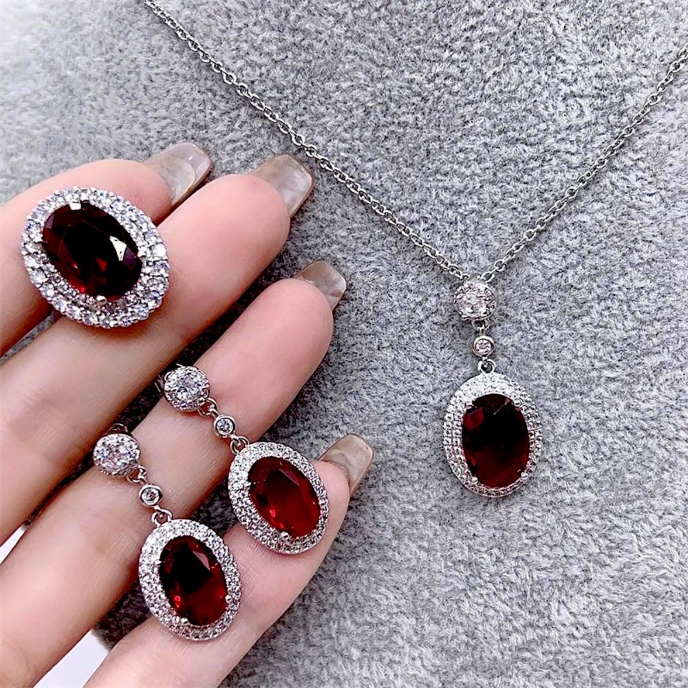 🎉SOLD 🎉 Beautiful Sterling Silver 925 Set in Red Zircon